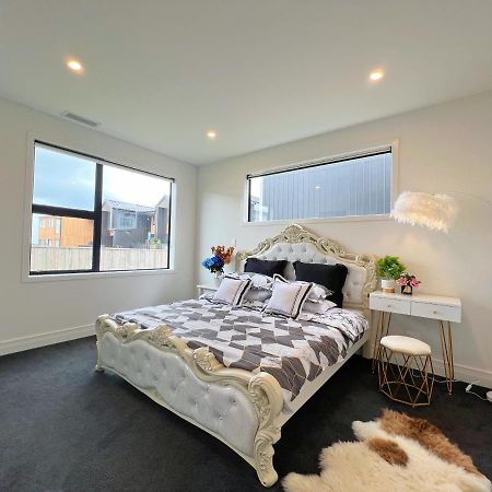 Villa Elegant Beach House In Long Bay Auckland Exterior foto