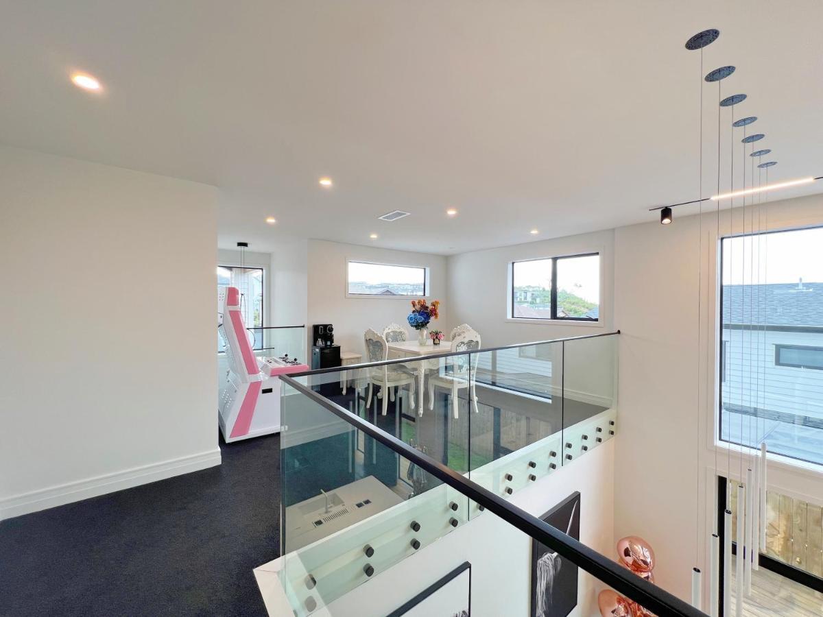 Villa Elegant Beach House In Long Bay Auckland Exterior foto